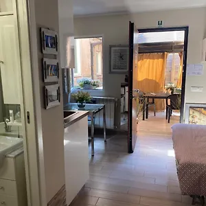 https://condotti-apartment.it-romehotels.com